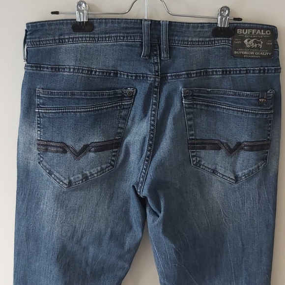 Buffalo Jean's size 33W 32L - Picture 5 of 6
